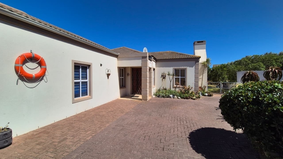 3 Bedroom Property for Sale in Country Club Western Cape